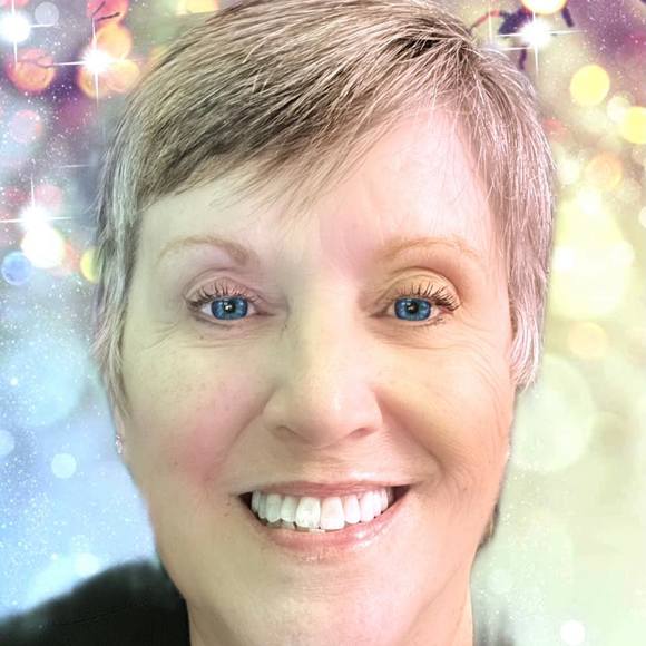 Meet your Posher, Sharon - Picture 1 of 1